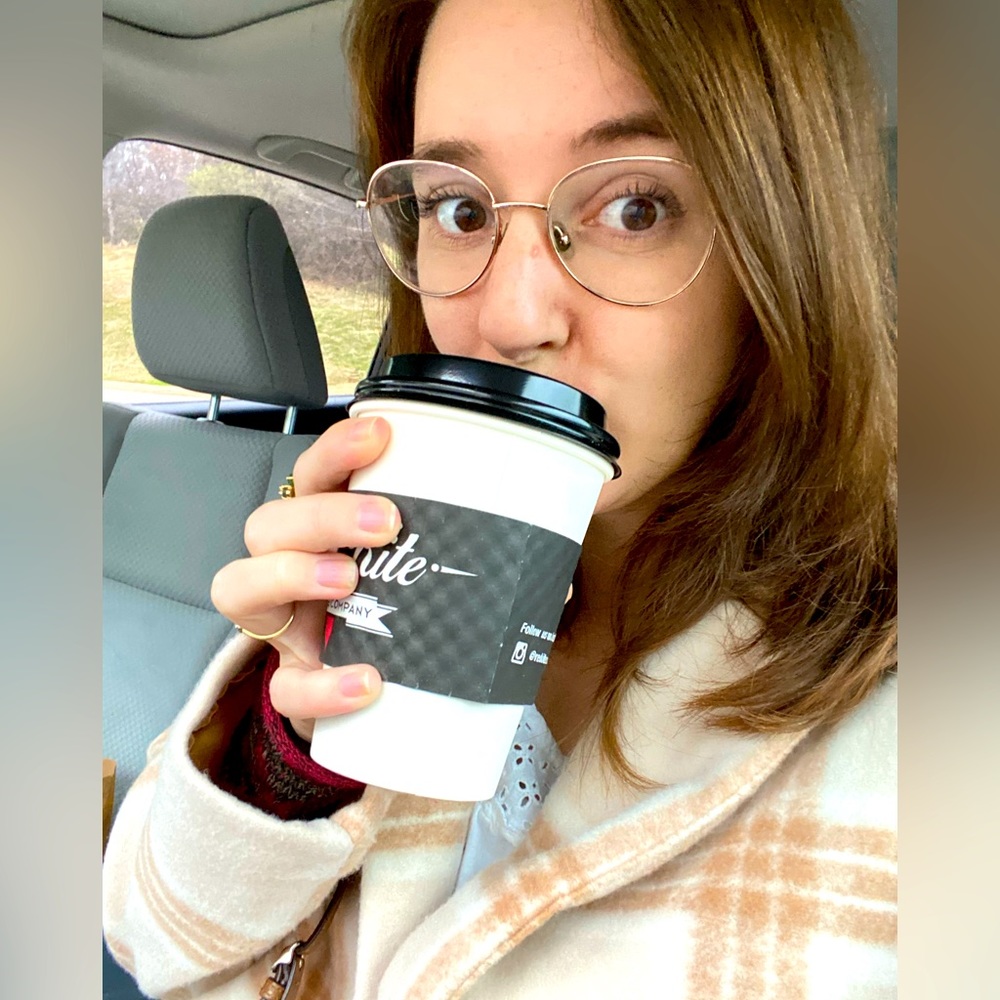 Meet your Posher, Olivia